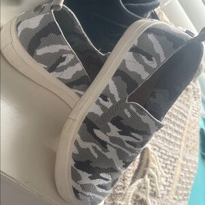 Steve Madden Gray and White Slip-On Shoes